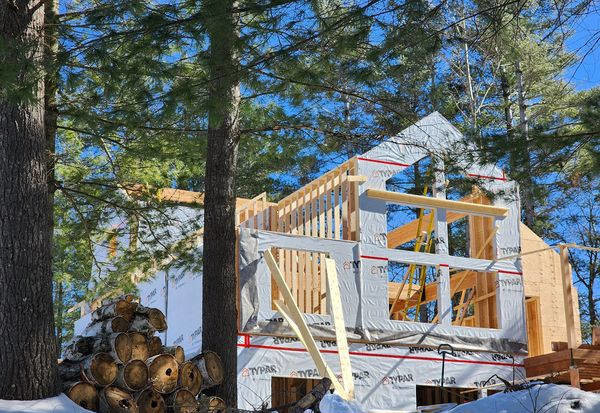 Douglas fir is an excellent construction material for the roof of this Ottawa home